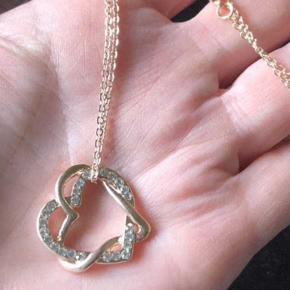 ❤$5 Sale! 18K gold plated double heart necklace - Picture 5 of 5